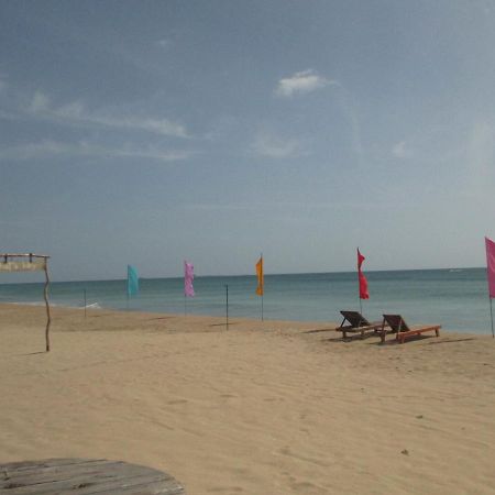 Uppuveli Beach House Trincomalee Eksteriør bilde