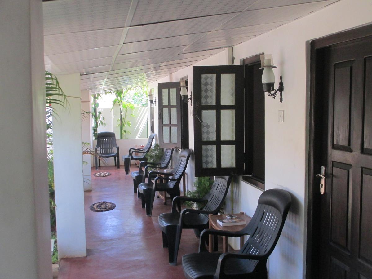 Uppuveli Beach House Trincomalee Eksteriør bilde