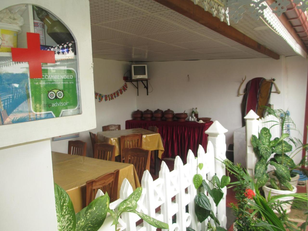 Uppuveli Beach House Trincomalee Eksteriør bilde